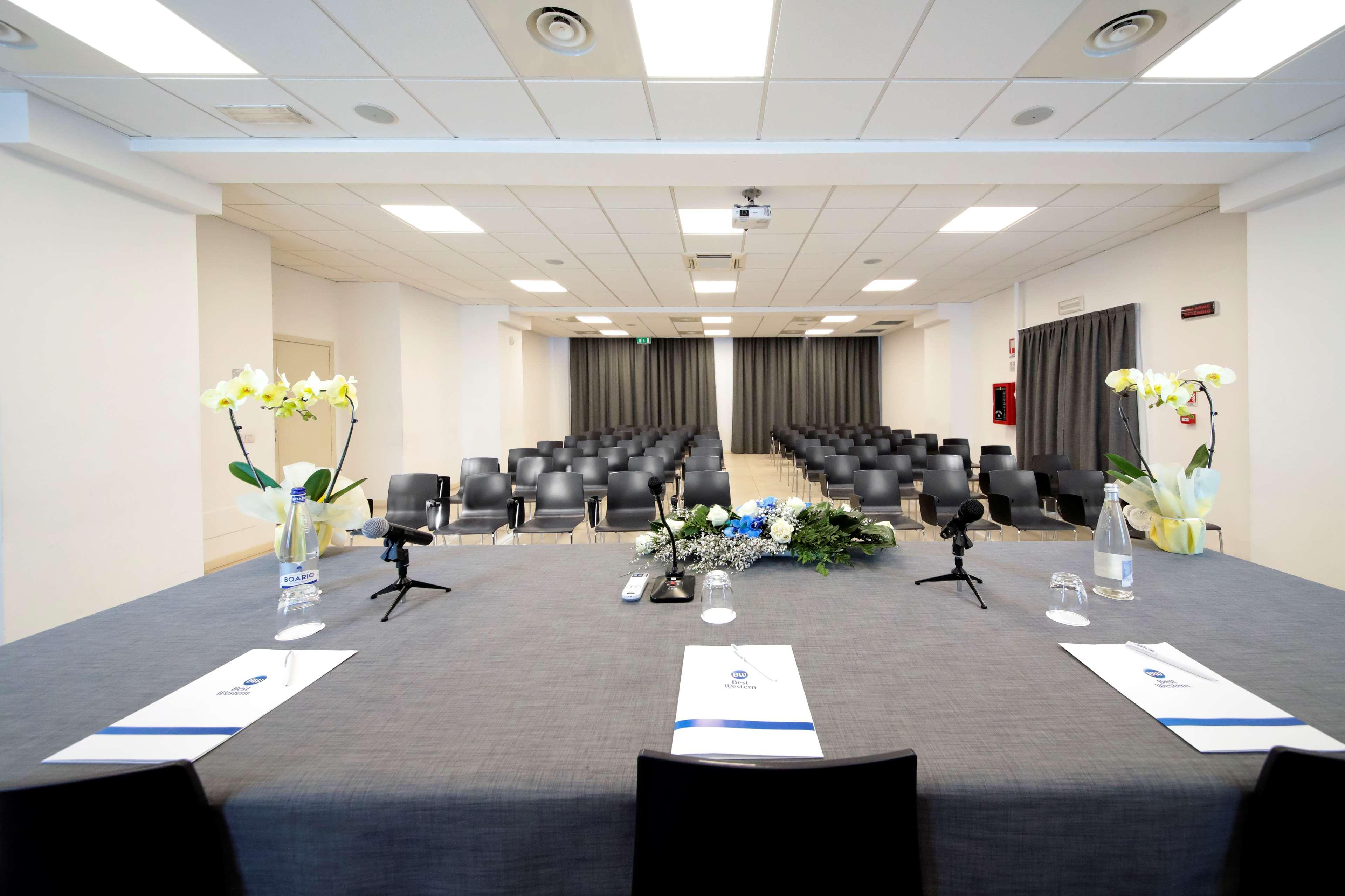 Best Western Hotel Cristallo Mantova Virgilio Exterior photo