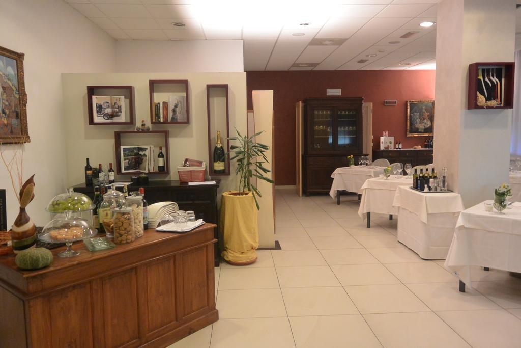 Best Western Hotel Cristallo Mantova Virgilio Exterior photo